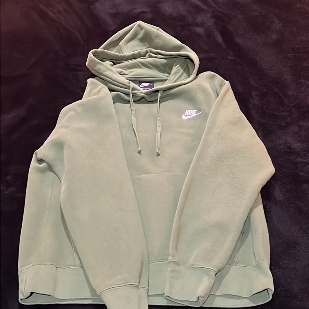 Nike sweatshirt